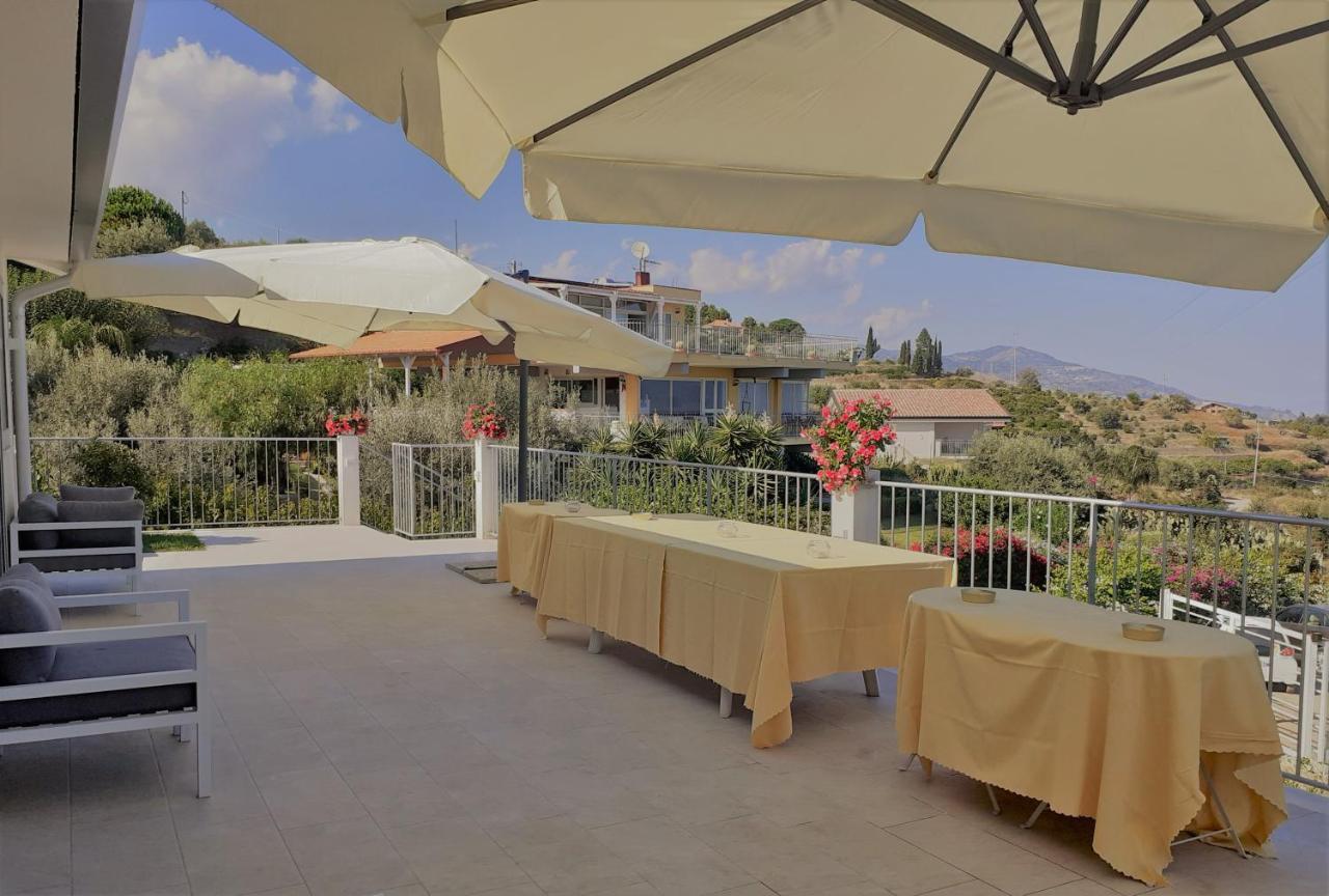 Villa Infinity ∞ Santa Teresa Di Riva Exterior photo