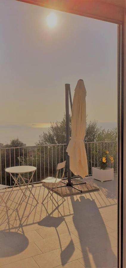 Villa Infinity ∞ Santa Teresa Di Riva Exterior photo